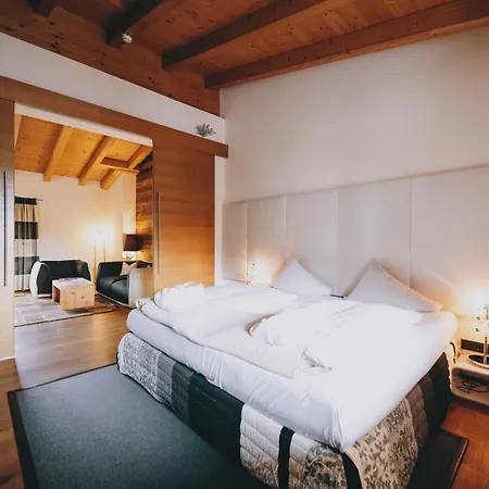 アパートホテル Auhof Wirtshaus &