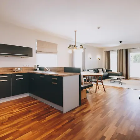 Aparthotel Auhof Wirtshaus & 4*