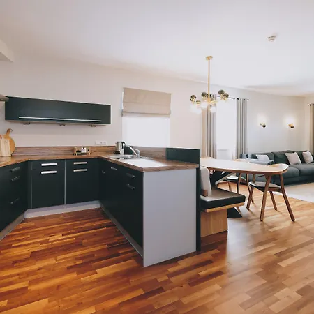 Auhof Wirtshaus&suiten Aparthotel 4*