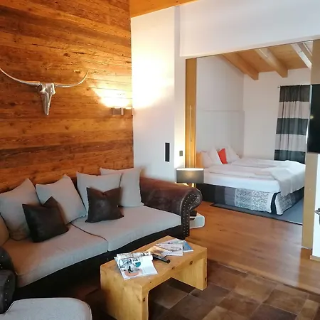 Auhof Wirtshaus&suiten Aparthotel 4*