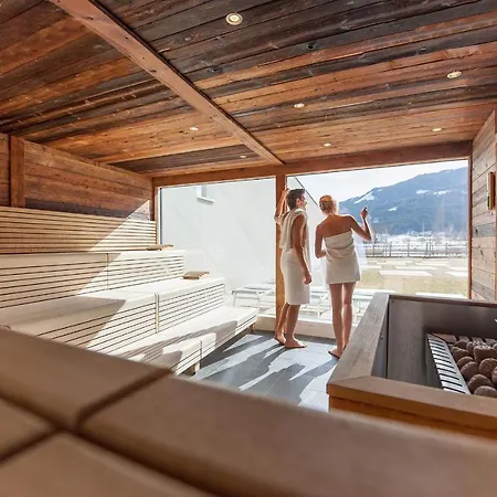 アパートホテル Auhof Wirtshaus &